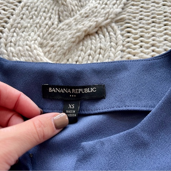 Banana Republic | Peplum Shirt - Picture 3 of 5